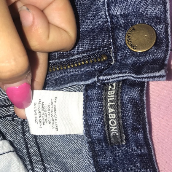 Billabong girls shorts - Picture 3 of 3